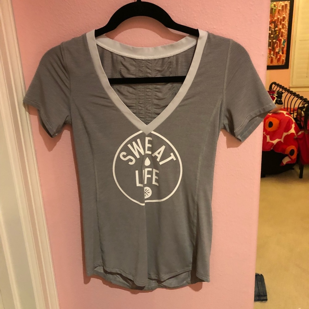 lululemon v neck mesh short sleeve workout top (4)